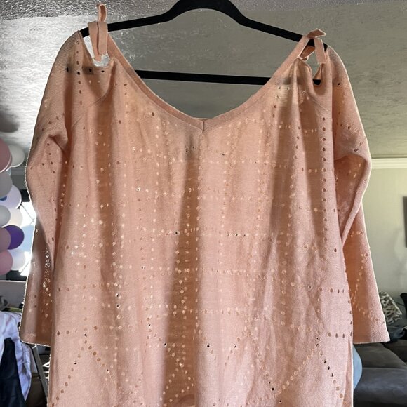 New Beige off the shoulder eyelet blouse (color on hanger more accurate) - Picture 1 of 4